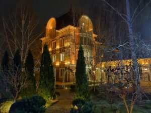 Xb7 - Projekt nowoczesnego hotelu i pensjonatu z restauracją, salą bankietową i windą / 2